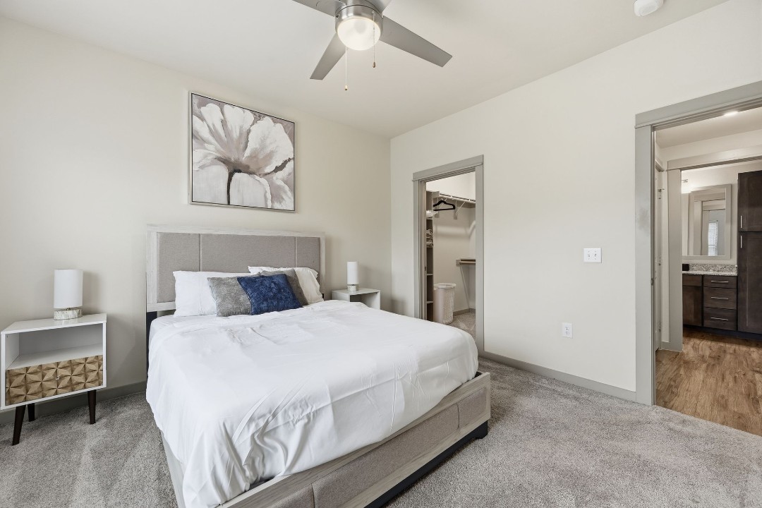 Chisholm Trace · Unit 1035 1/1
