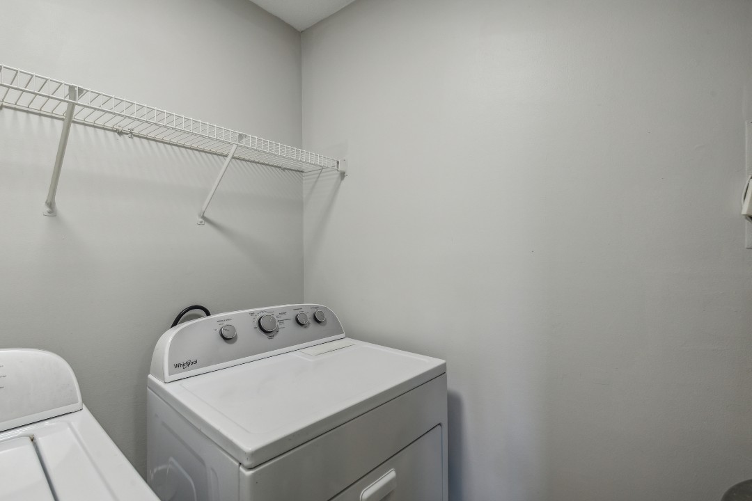 Carlson Bay, 969-104, · Unit 1/1