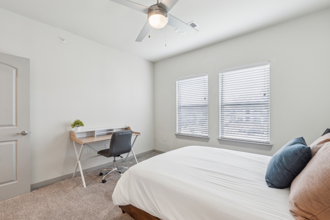 Chisholm Trace · Unit 1235 1/1
