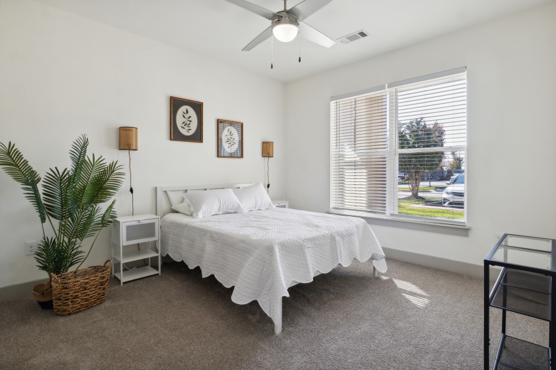Overlook at Farragut 5106, 1BD/1BA
