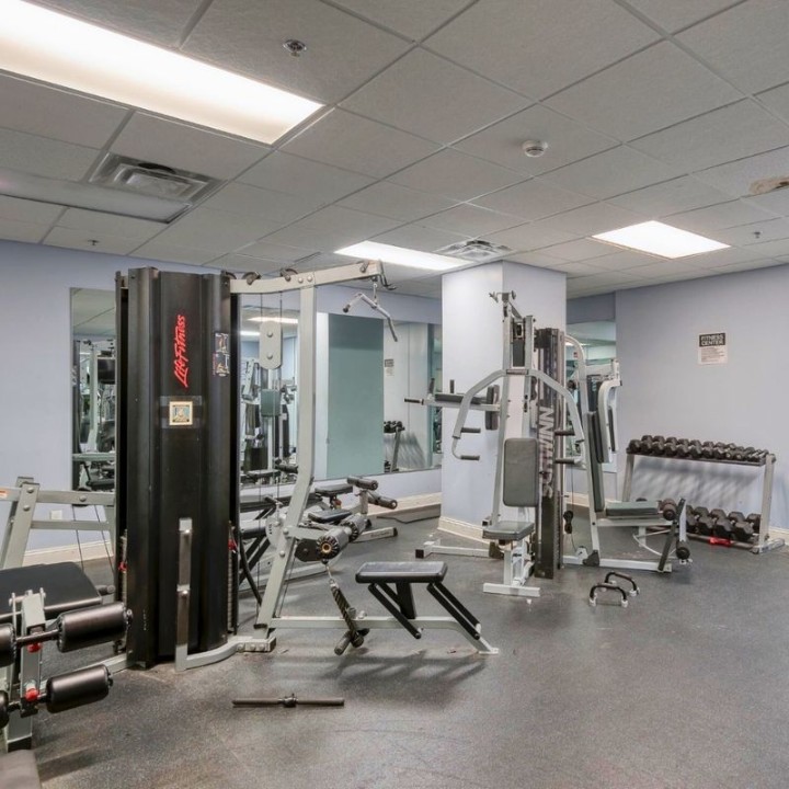 on East, 419- · Unit 111  1/1