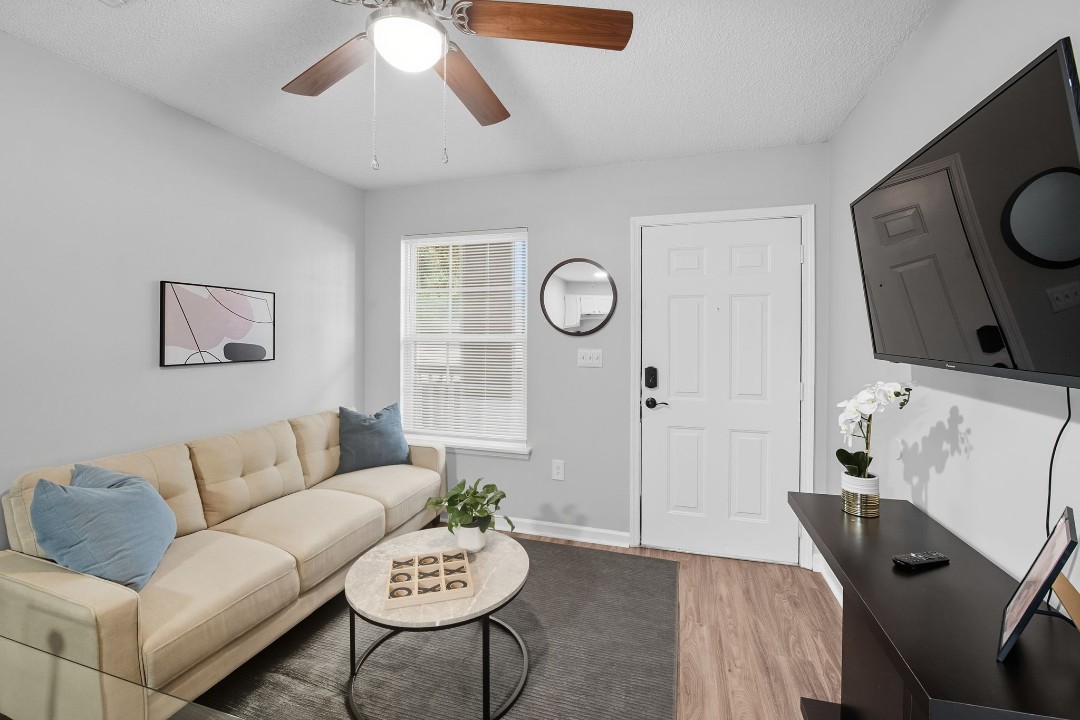 Meadowbrook 250 - 204 1bd/1bd