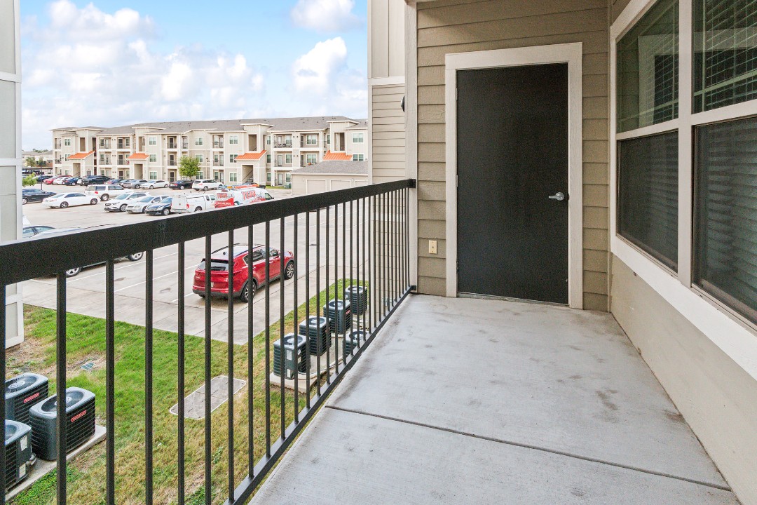 Smart Living Cypress Creek, 7206, · Unit 1/1