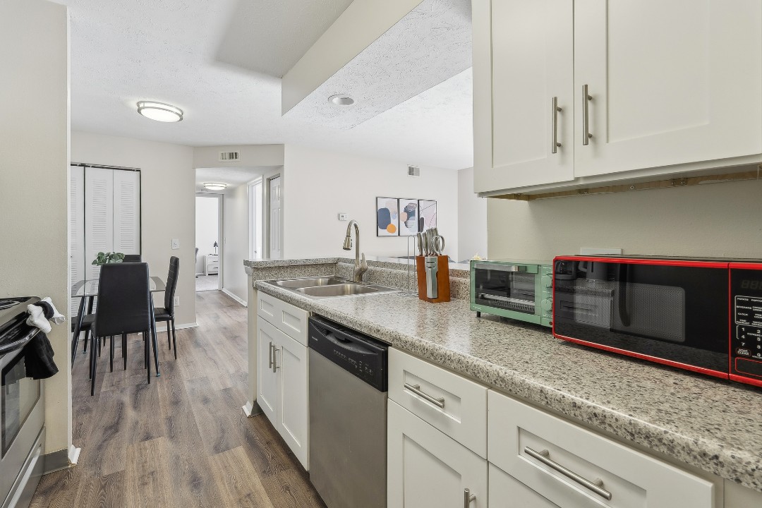 Northwoods 8208-2B · Unit 2/1