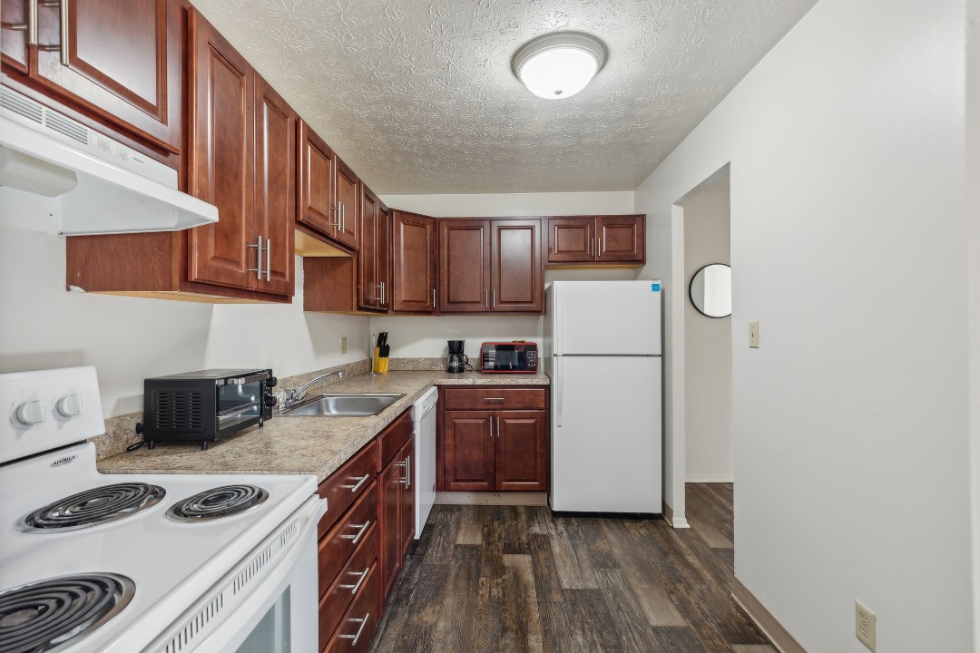 Midtown Towers 3402, · Unit 1/1