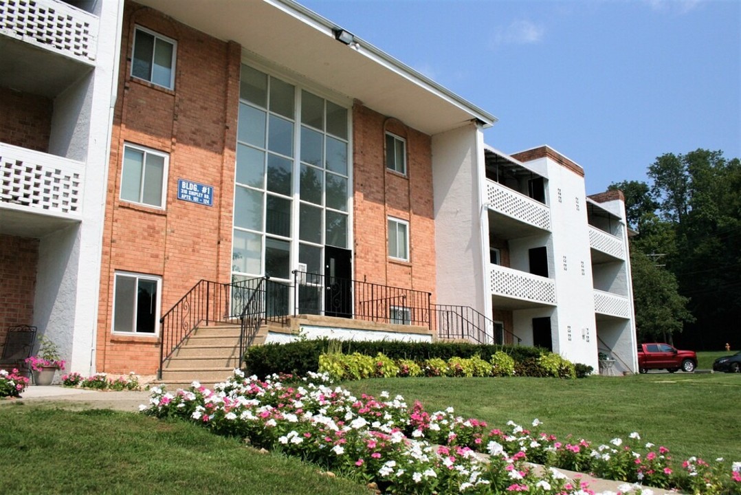 The Chateau, 306 Shipley Rd · Unit apt 610, 2bd/2bth