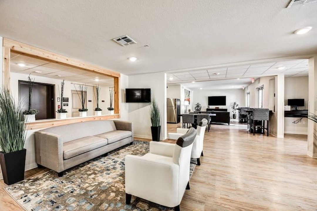 Simplicity At the Rim · Unit 1210  1/1