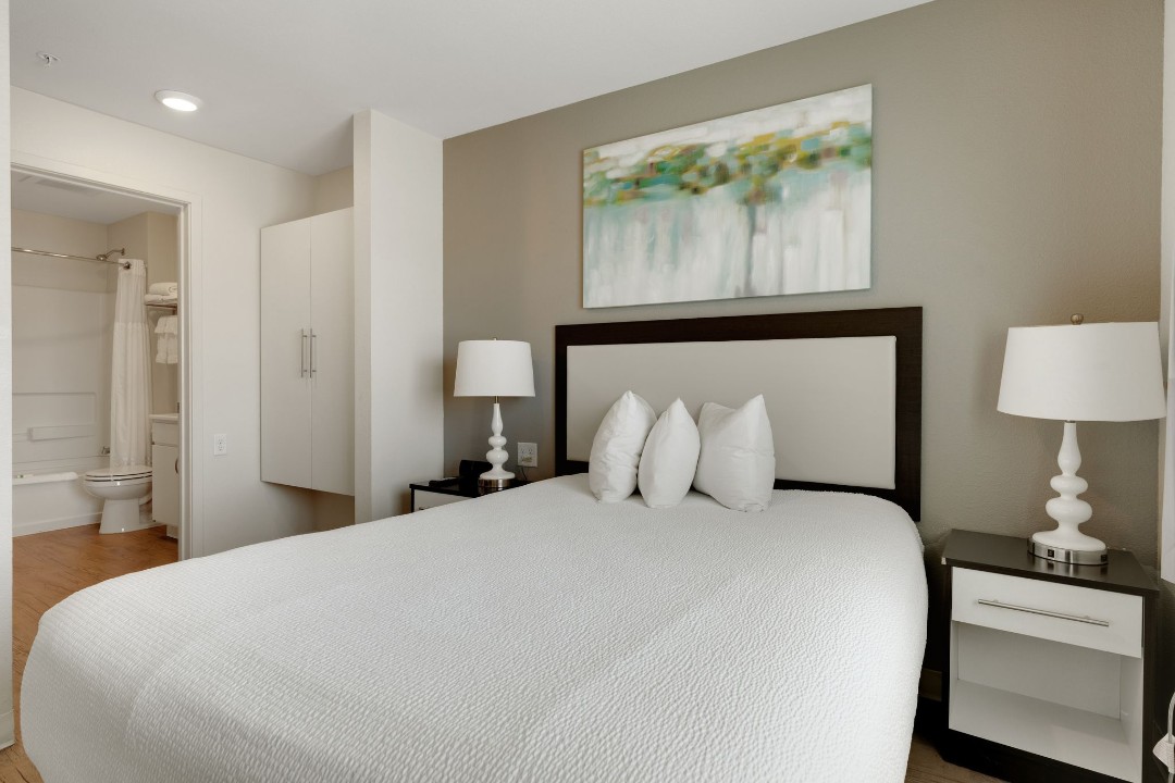 Simplicity At the Rim · Unit 1304 2/2