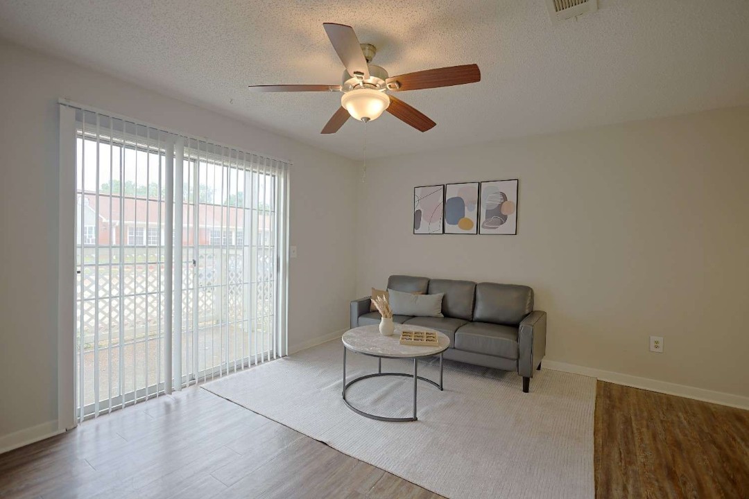 Northtown 4B · Unit 2/2