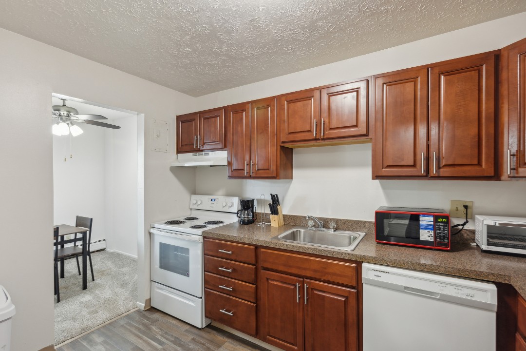 Midtown Towers 3102, · Unit 1/1
