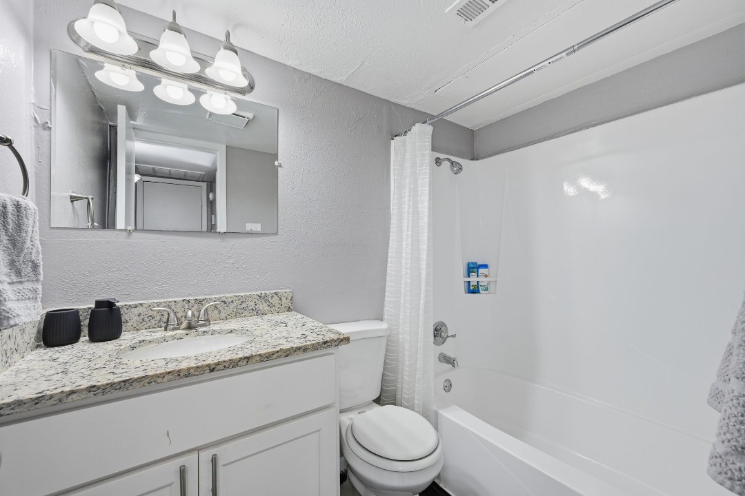 Eureka village · Unit 224 1/1