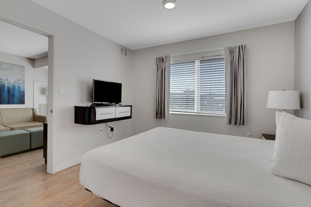 Simplicity At the Rim · Unit 1308 2/2