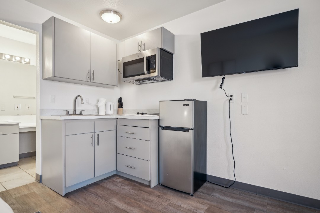 Spectra Paradise Stuido · Unit 226