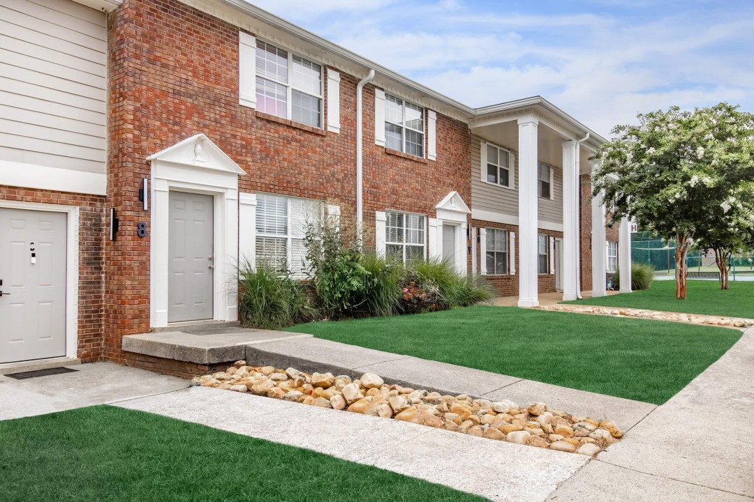 Brentwood Hills, C3 - · Unit 1/1