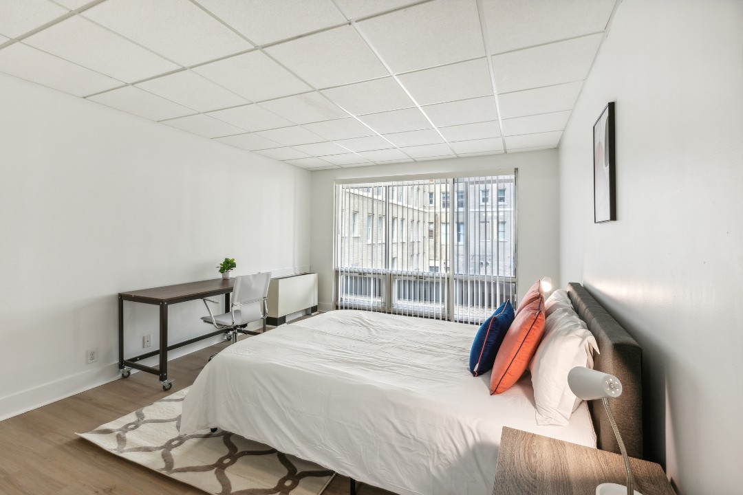 on East, 116 - · Unit 111  1/1