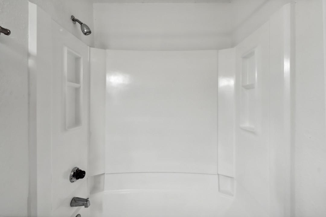 Northcliffe 405 - · Unit 2/2