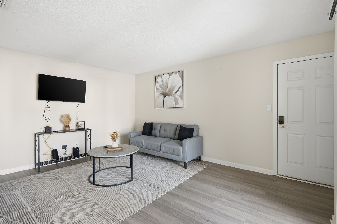 Taylor at 502 · Unit unit 2301-103 1/1