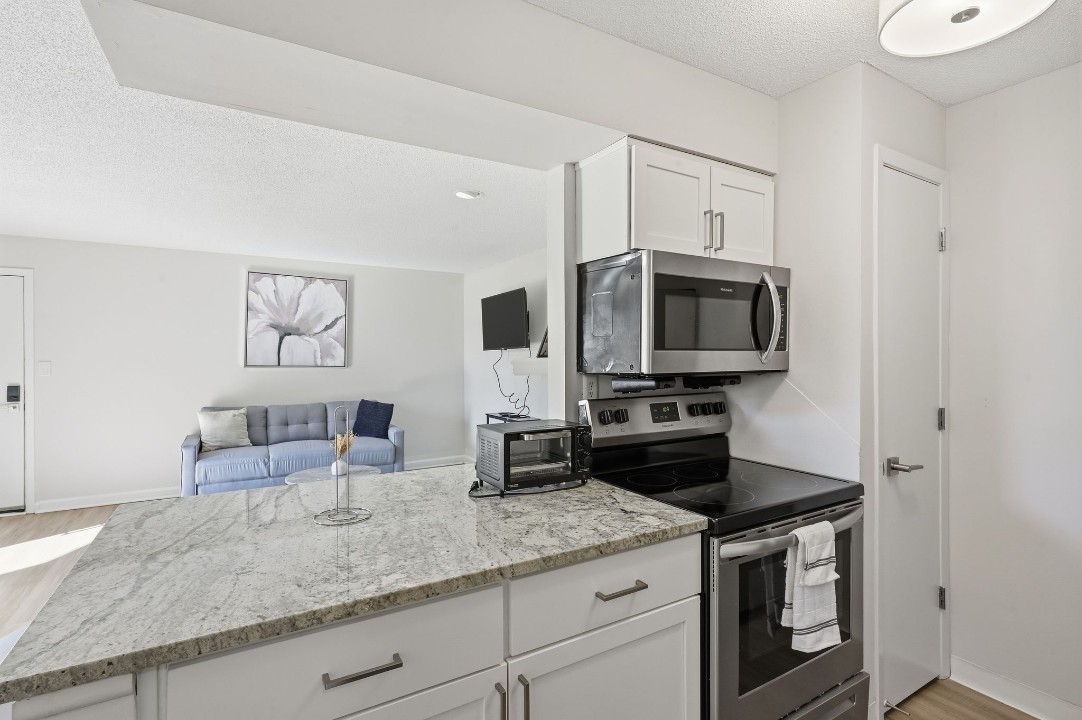 Taylor at 502 · Unit unit 2301-202 1/1