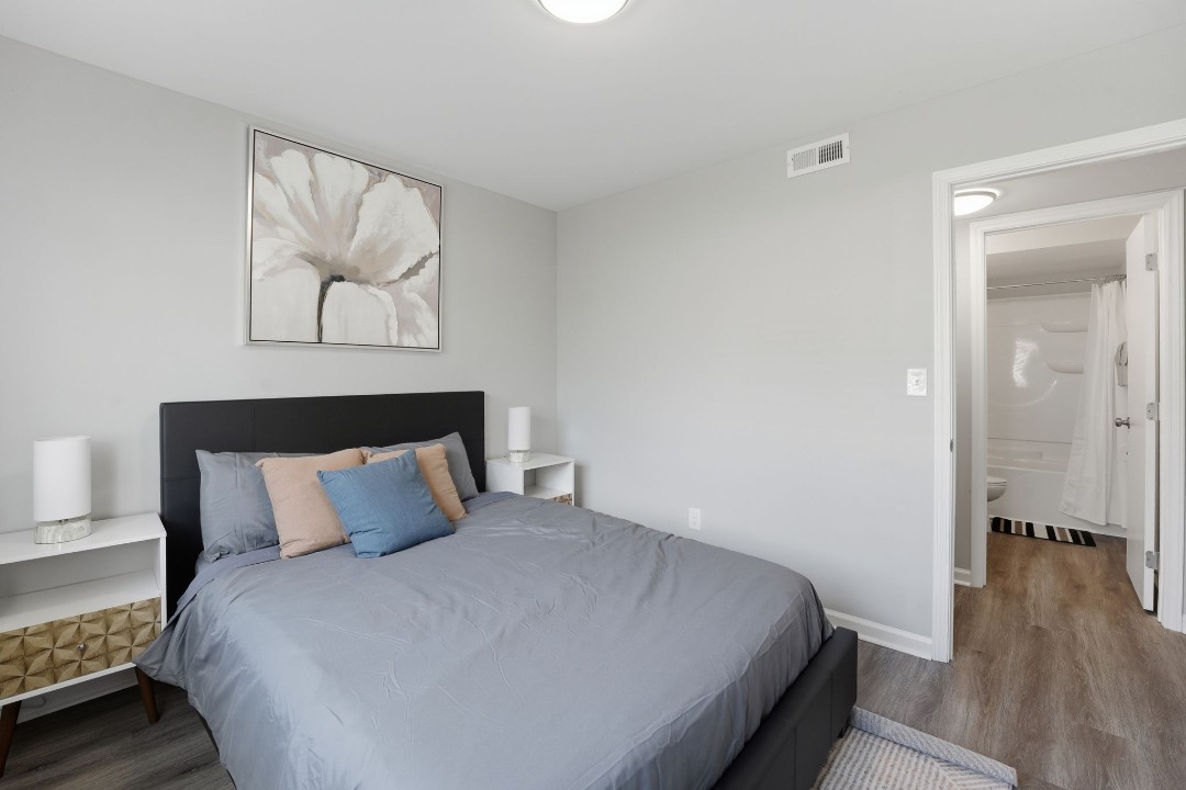 Crossings at · Unit 501 M61 2bd/2bth