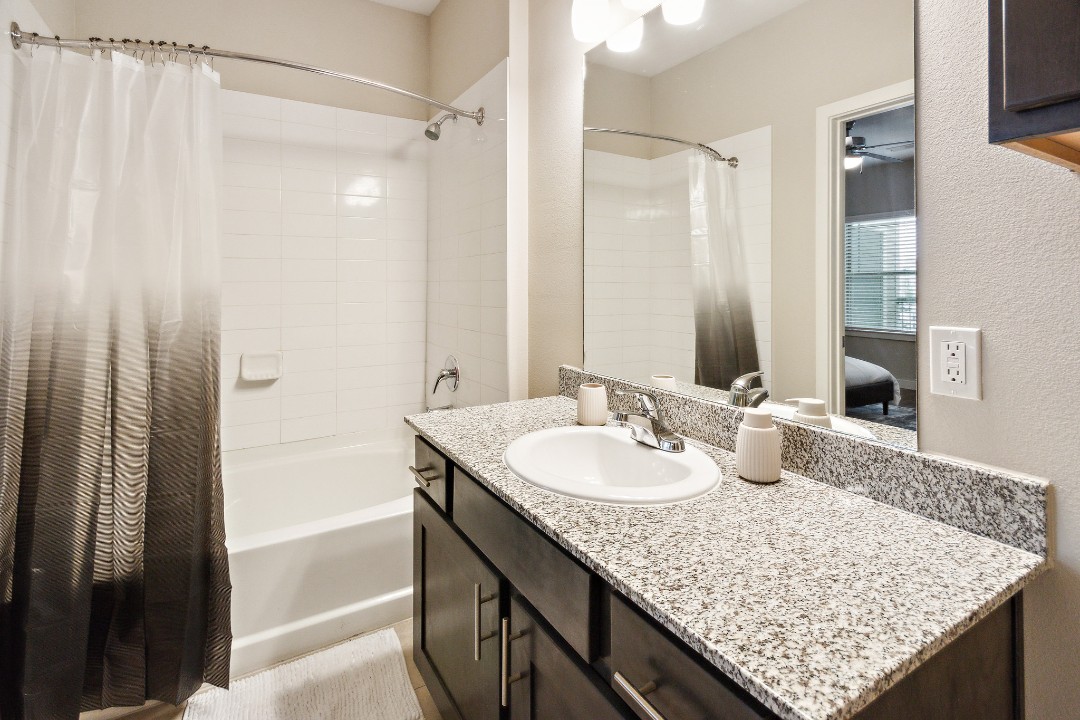 Smart Living Cypress Creek, 7206, · Unit 1/1