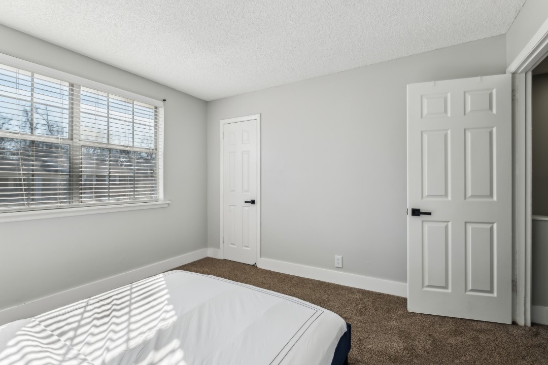 Brentwood Hills, S6 - 2/1.5