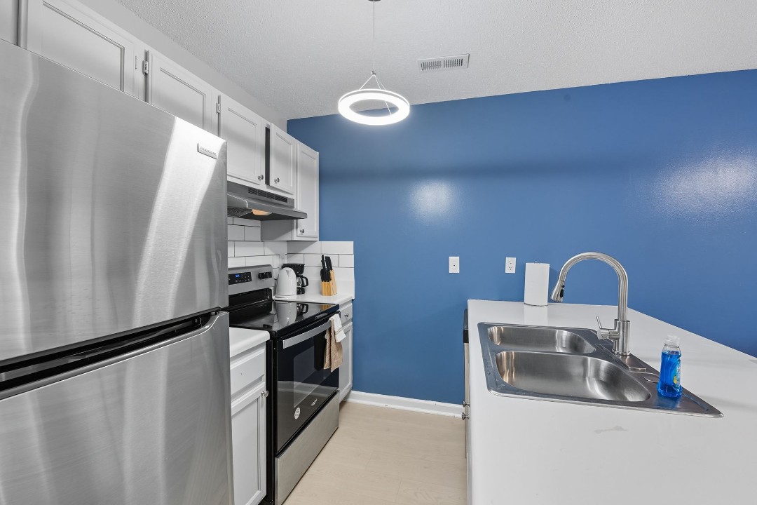 Meadowbrook 250-102 1bd/1bd