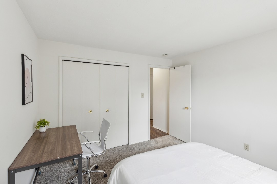 Midtown Towers 3605, · Unit 1/1