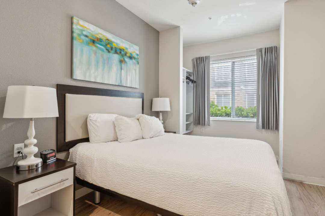 1 Bedroom · Signature layout