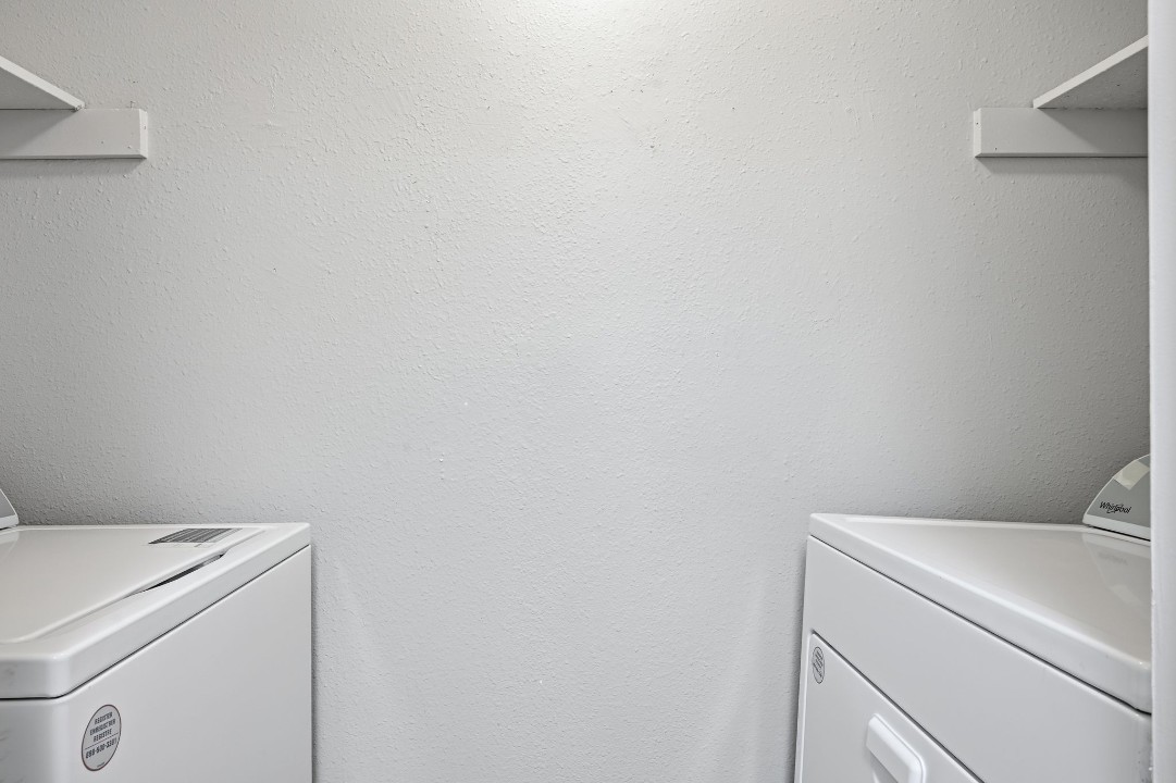 The Trails · Unit 323 2/1