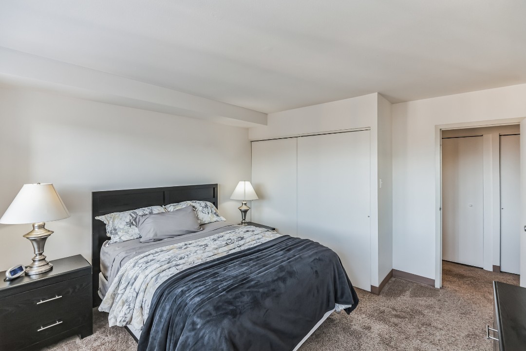 Pa Place 1114, 1br