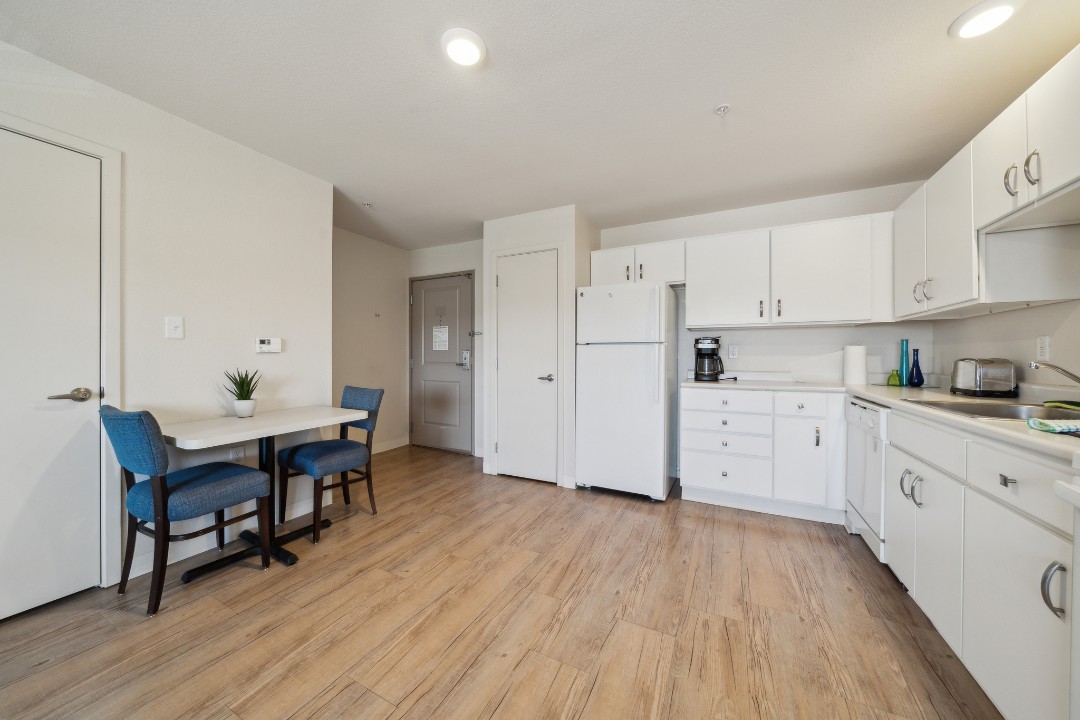 Simplicity At the Rim · Unit 1410  1/1