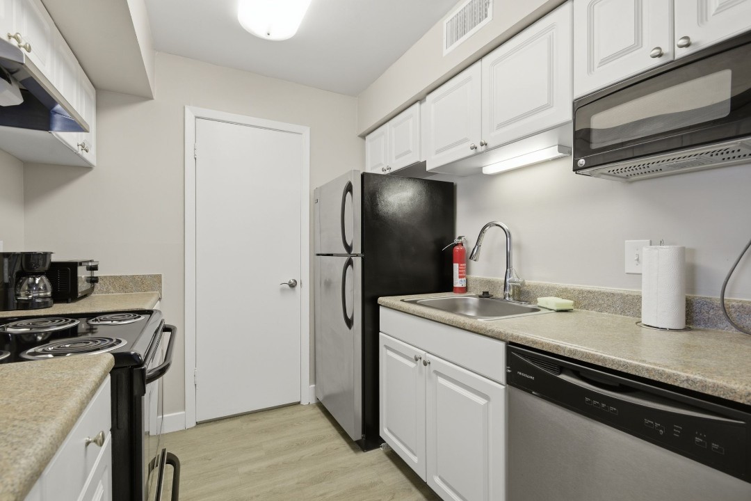 Lincoln Green · Unit 2718 1/1