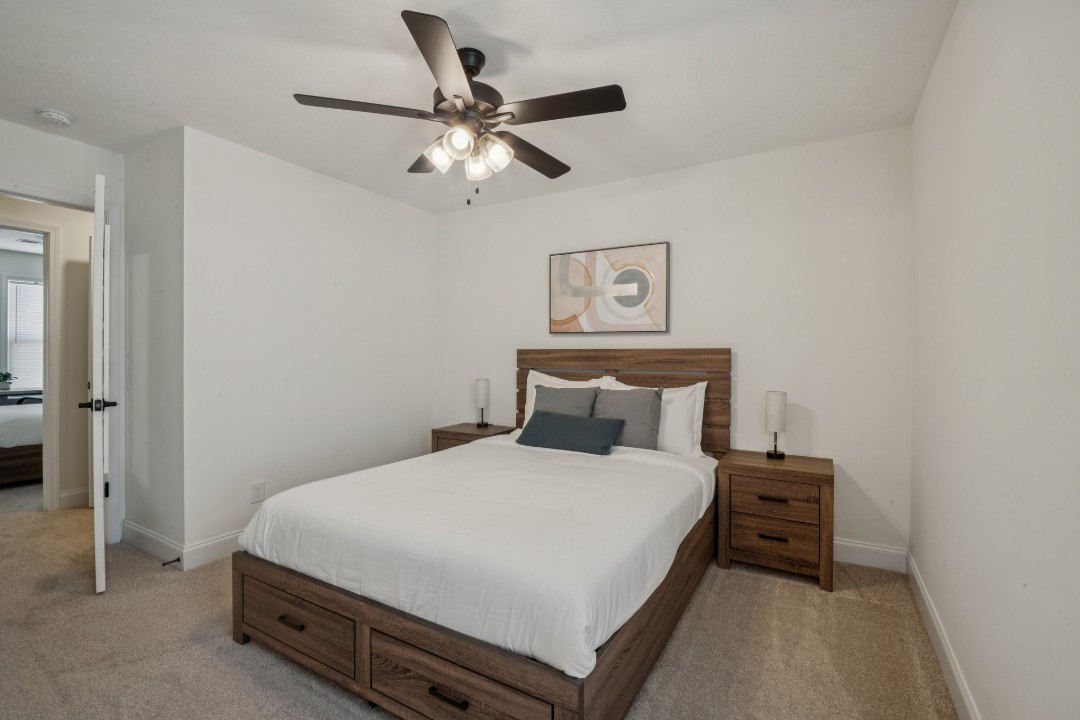2 Bedrooms · Signature layout