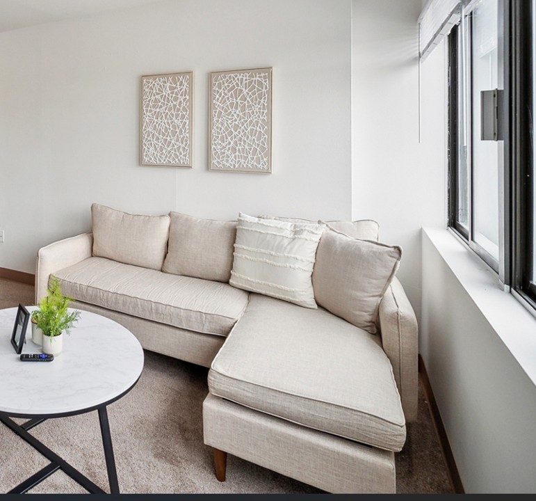 2 Bedrooms · Signature layout