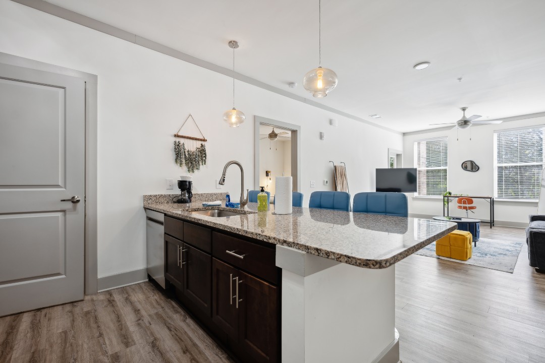 1 Bedroom · Signature layout