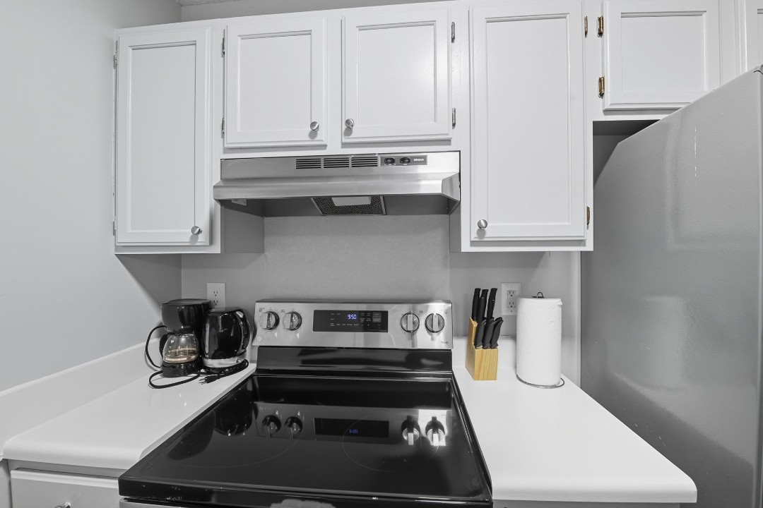 Meadowbrook 254-202 1bd/1bd