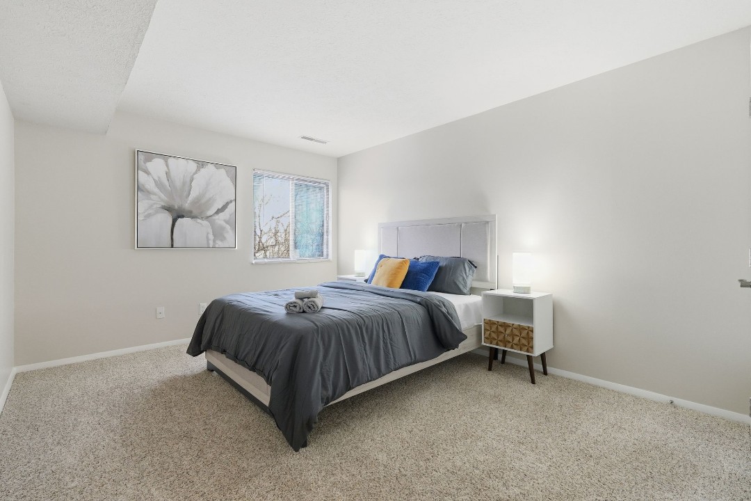 1 Bedroom · Signature layout