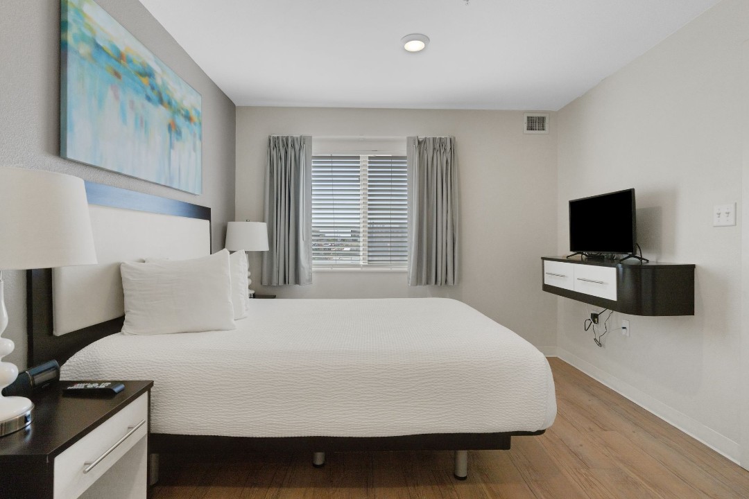 Simplicity At the Rim · Unit 1308 2/2
