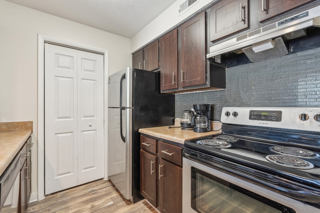Northwoods 8083-2D · Unit 2/1