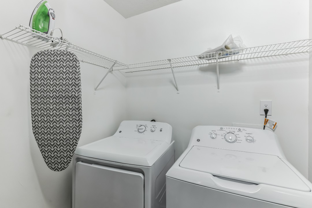 Carlson Bay, 965-301, · Unit 1/1