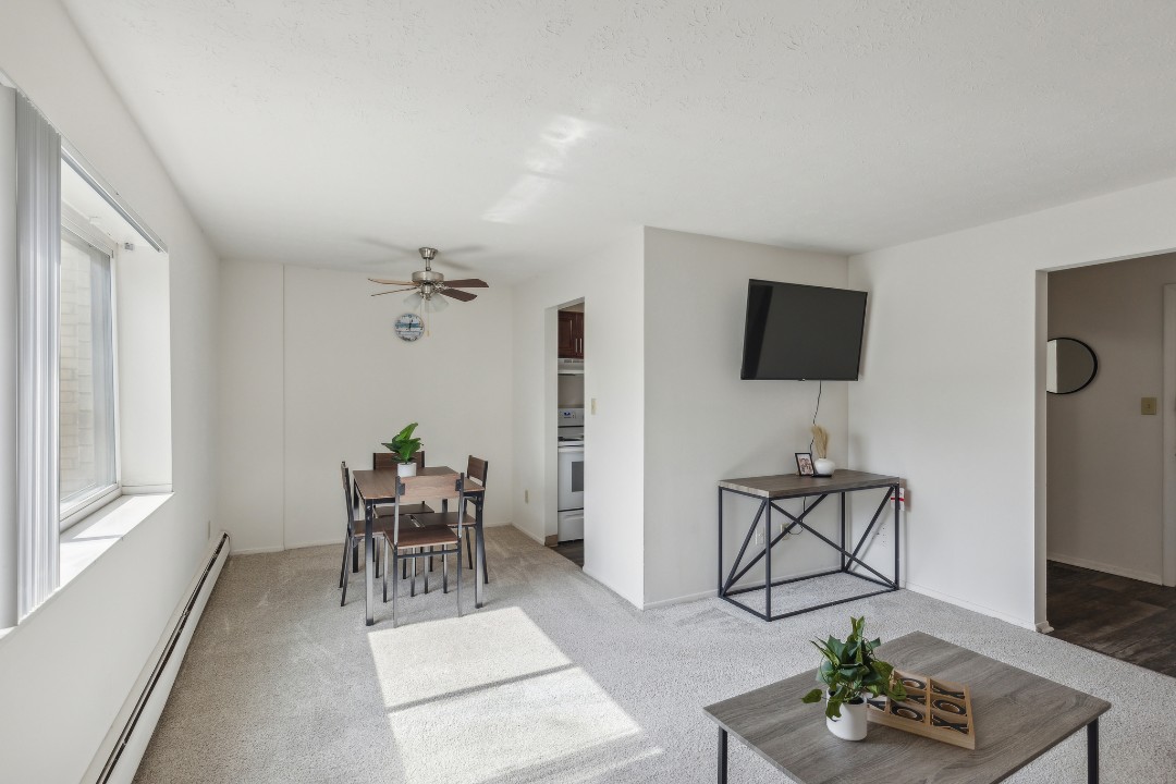 Midtown Towers 3402, · Unit 1/1