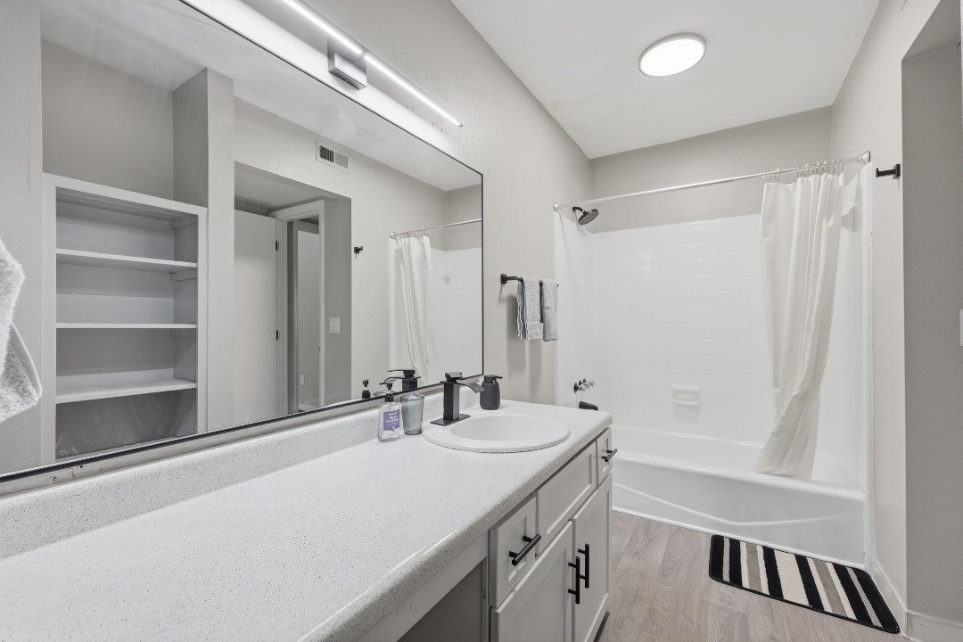 The Domain Apartments 4731B · Unit 1/1