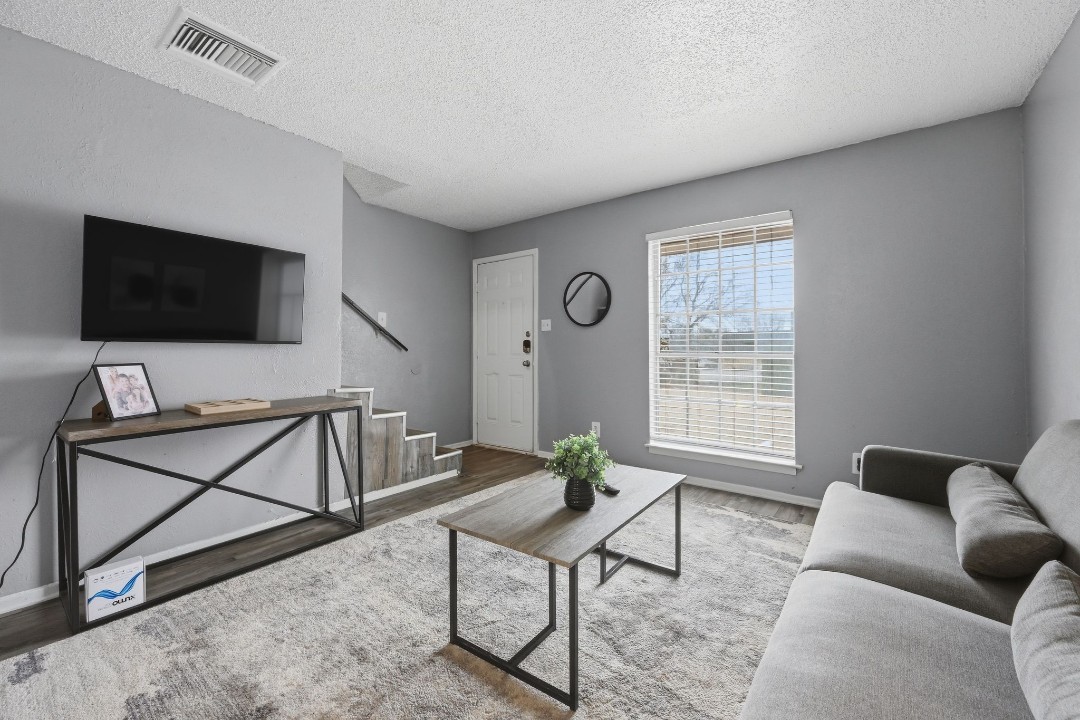 Pioneer Creek 508-08 · Unit 1/1