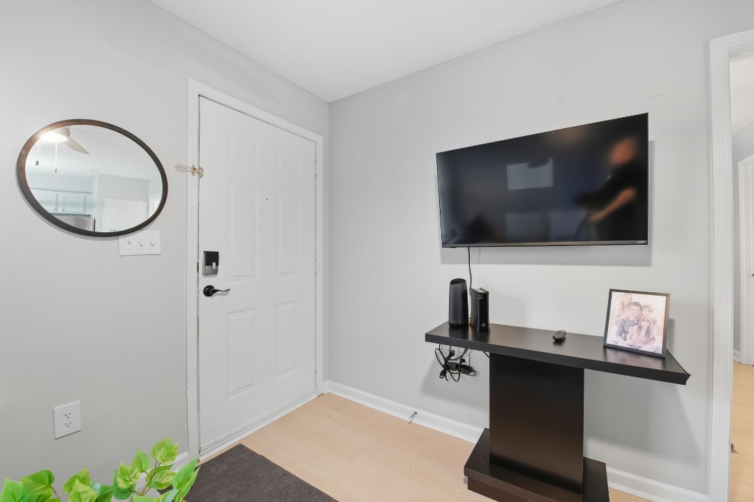 Meadowbrook 250-205 1bd/1bd