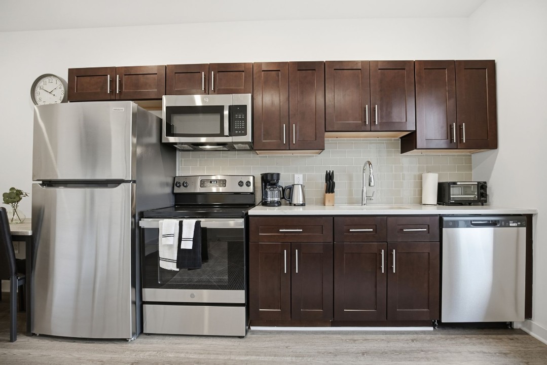 Fairmount Square 1528-3F · Unit 1/1