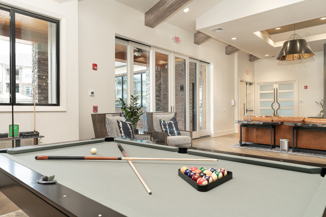 Overlook at Farragut 4001, · Unit 2/2
