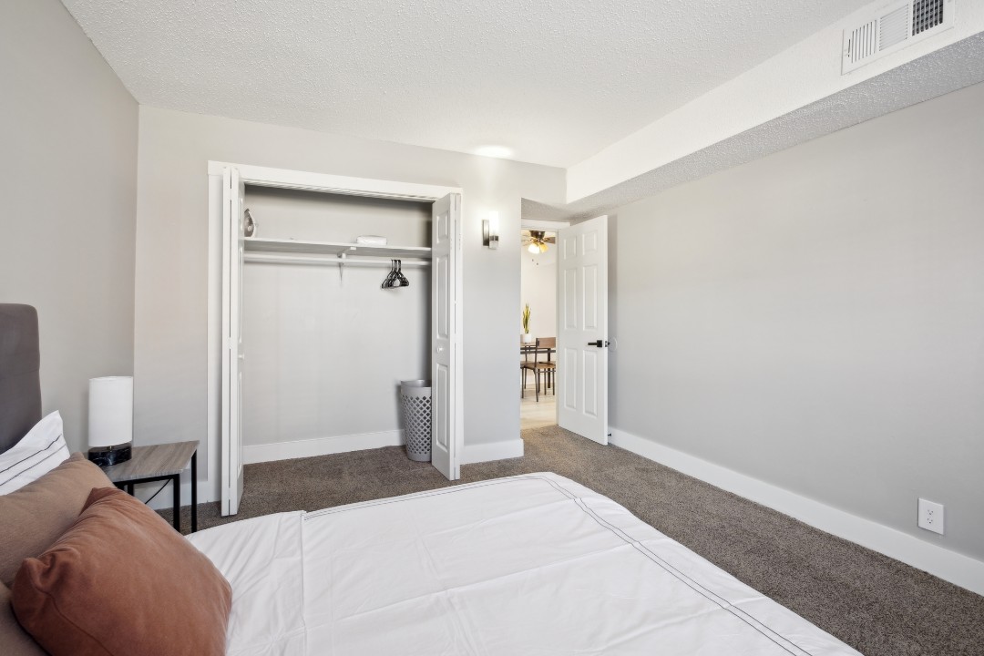 Brentwood Hills, C4- · Unit 1/1