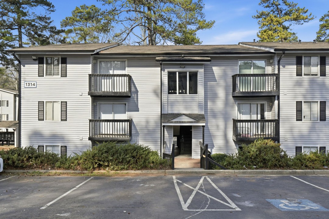 Tucker Square 1/1 · Unit 1314G