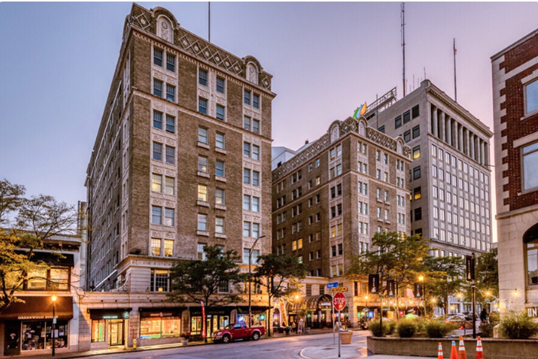 on East, 116 - · Unit 111  1/1