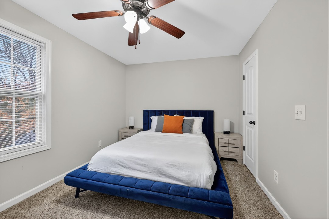 2 Bedrooms · Signature layout